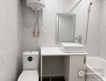 2-комнатная квартира, этаж 6 из 9, 47 м², миниатюра 7