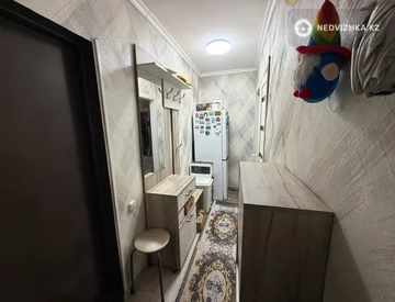 2-комнатная квартира, этаж 1 из 5, 48 м², миниатюра 1