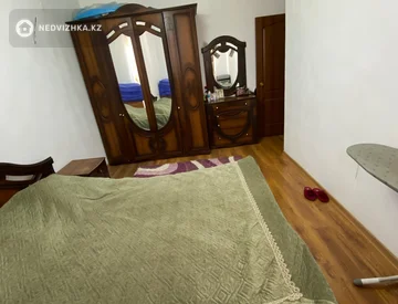 3-комнатная квартира, этаж 5 из 5, 73 м², миниатюра 2