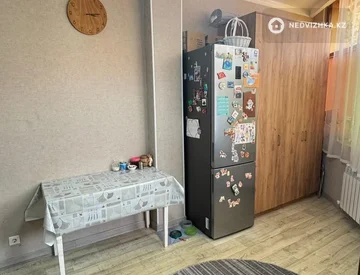 2-комнатная квартира, этаж 1 из 4, 53 м², миниатюра 3