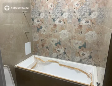 2-комнатная квартира, этаж 14 из 14, 60 м², миниатюра 8
