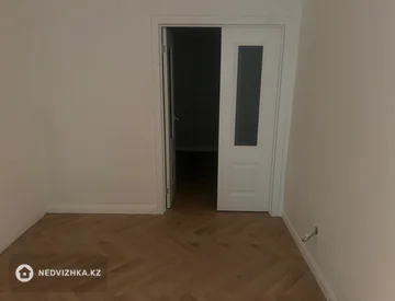 2-комнатная квартира, этаж 14 из 14, 60 м², миниатюра 10