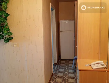 3-комнатная квартира, этаж 5 из 6, 60 м², миниатюра 1