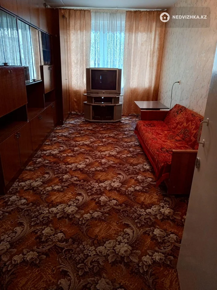 3-комнатная квартира, этаж 5 из 6, 60 м², фотография 5