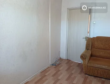 2-комнатная квартира, этаж 6 из 6, 50 м², миниатюра 3