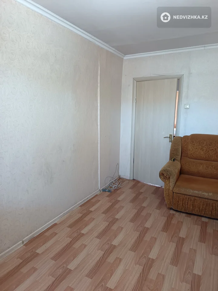 2-комнатная квартира, этаж 6 из 6, 50 м², фотография 3