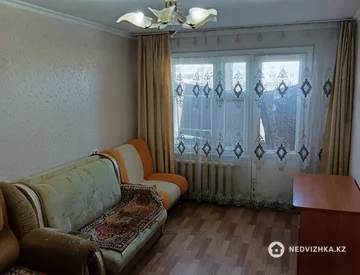 2-комнатная квартира, этаж 6 из 6, 50 м², миниатюра 1