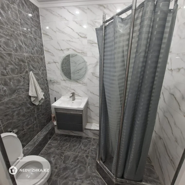 1-комнатная квартира, этаж 7 из 12, 47 м², На длительный срок, фотография 4