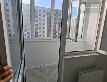 1-комнатная квартира, этаж 7 из 12, 47 м², На длительный срок, миниатюра 6