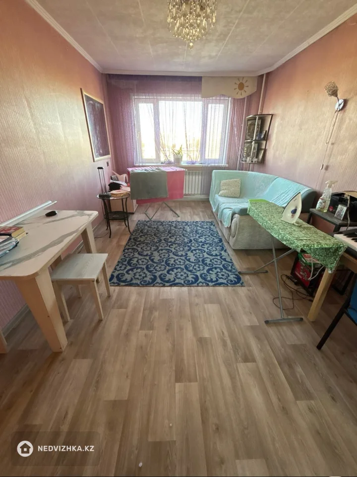 2-комнатная квартира, этаж 8 из 9, 51 м²