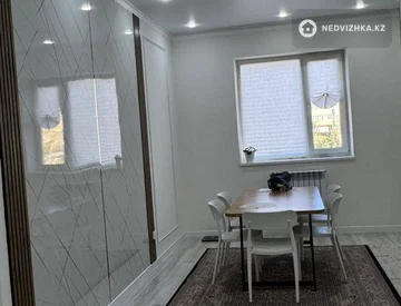 2-комнатная квартира, этаж 1 из 7, 82 м², миниатюра 7