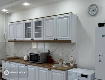 2-комнатная квартира, этаж 1 из 7, 82 м², миниатюра 3
