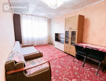 3-комнатная квартира, этаж 2 из 2, 60 м², миниатюра 2