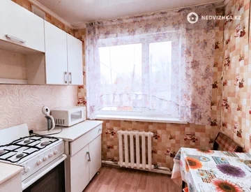 3-комнатная квартира, этаж 2 из 2, 60 м², миниатюра 7