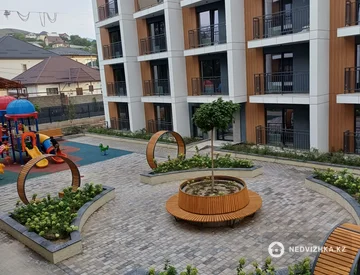 1-комнатная квартира, этаж 2 из 5, 37 м², миниатюра 10