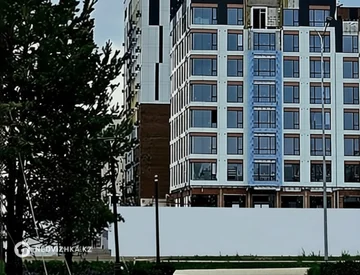 3-комнатная квартира, этаж 4 из 8, 82 м², миниатюра 6