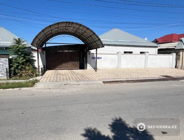 4-комнатный дом, 8 соток, 215 м², миниатюра 6