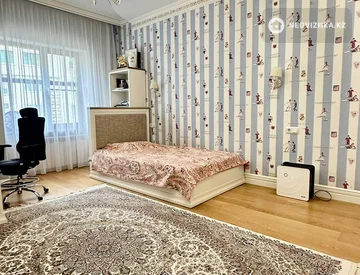 4-комнатная квартира, этаж 3 из 7, 156 м², миниатюра 9