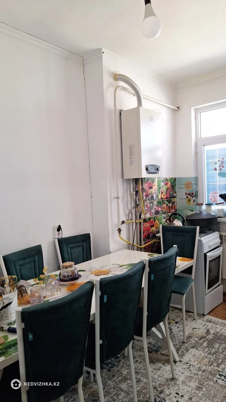 3-комнатная квартира, этаж 5 из 5, 74 м², фотография 4
