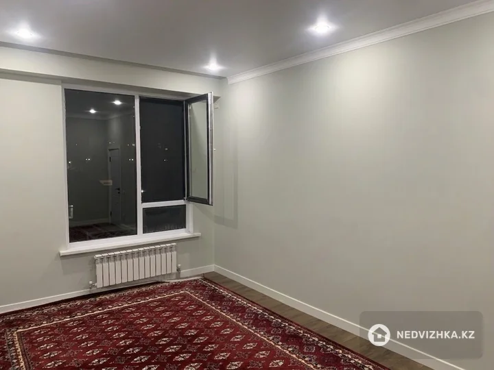 3-комнатная квартира, этаж 4 из 4, 83 м², фотография 2