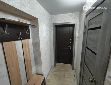 1-комнатная квартира, этаж 1 из 3, 37 м², Посуточно, миниатюра 6
