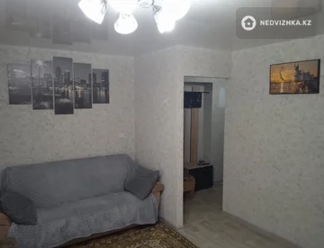 1-комнатная квартира, этаж 1 из 3, 37 м², Посуточно, миниатюра 4