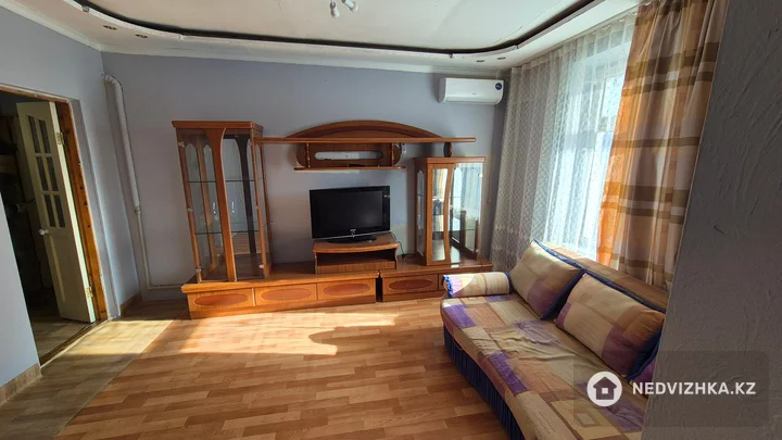 2-комнатная квартира, этаж 1 из 1, 50 м², На длительный срок, фотография 2