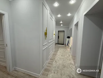 4-комнатная квартира, этаж 3 из 10, 83 м², миниатюра 4
