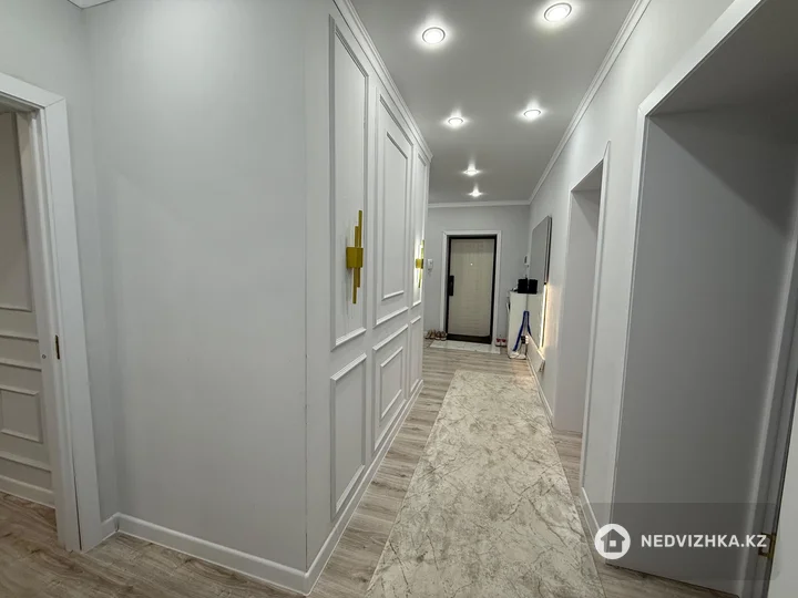 4-комнатная квартира, этаж 3 из 10, 83 м², фотография 4