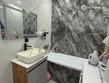 4-комнатная квартира, этаж 3 из 10, 83 м², миниатюра 11