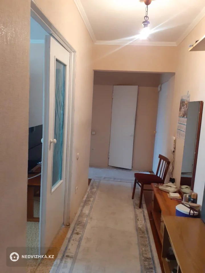 3-комнатная квартира, этаж 4 из 9, 68 м²