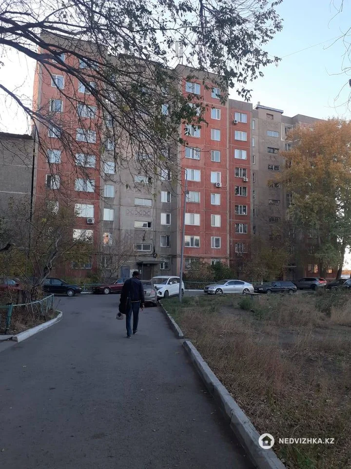 3-комнатная квартира, этаж 4 из 9, 68 м², фотография 3