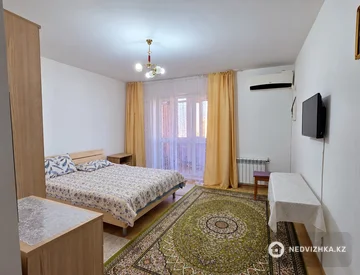 4-комнатная квартира, этаж 5 из 9, 131 м², миниатюра 1