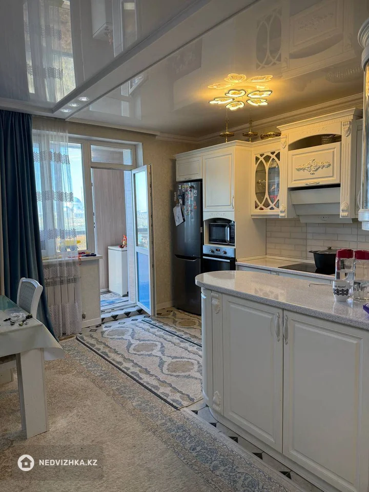 3-комнатная квартира, этаж 6 из 7, 82 м², фотография 3