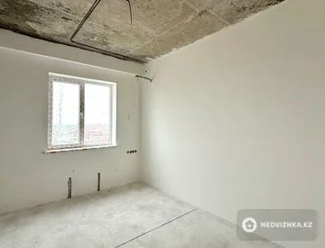 4-комнатная квартира, этаж 10 из 12, 113 м², миниатюра 5
