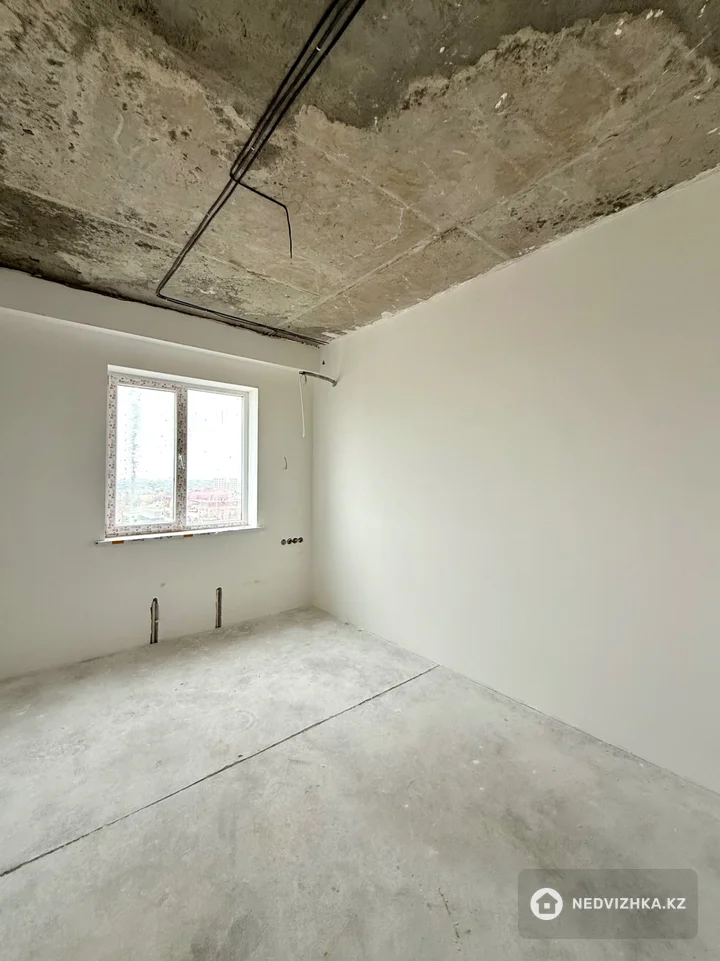 4-комнатная квартира, этаж 10 из 12, 113 м², фотография 5
