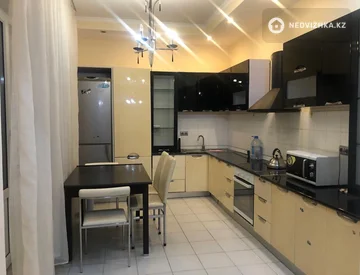 3-комнатная квартира, этаж 9 из 9, 104 м², миниатюра 1