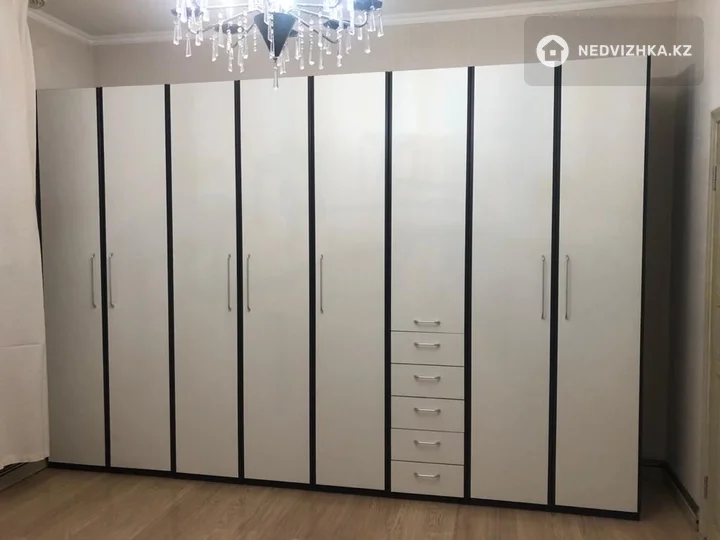 3-комнатная квартира, этаж 9 из 9, 104 м², фотография 4