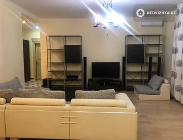 3-комнатная квартира, этаж 9 из 9, 104 м², миниатюра 5