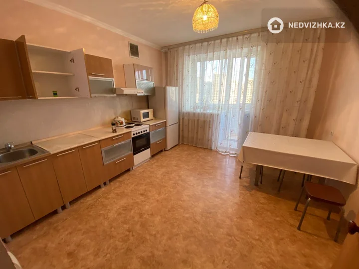 1-комнатная квартира, этаж 9 из 12, 53 м², фотография 3