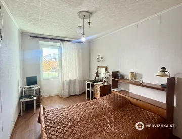 3-комнатная квартира, этаж 5 из 10, 63 м², миниатюра 3