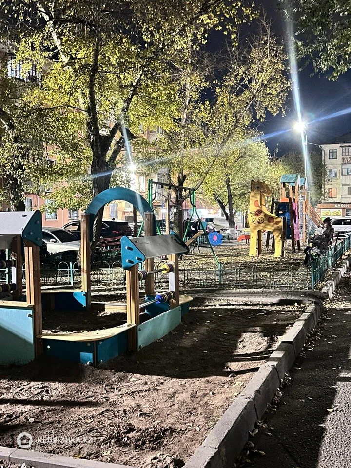 2-комнатная квартира, этаж 4 из 6, 50 м², фотография 2