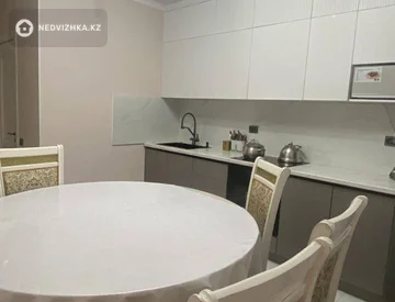 3-комнатная квартира, этаж 5 из 14, 84 м², миниатюра 3