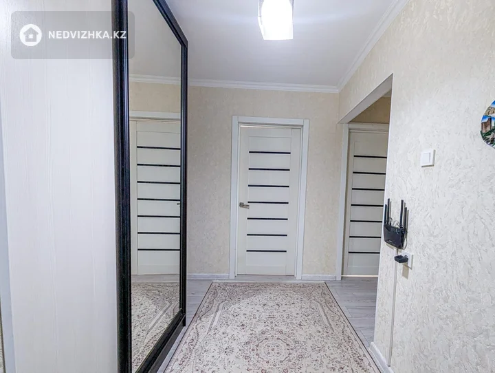 4-комнатная квартира, этаж 1 из 5, 74 м², фотография 5
