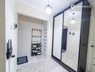 4-комнатная квартира, этаж 1 из 5, 74 м², миниатюра 6