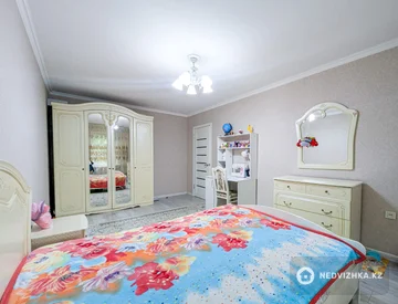 4-комнатная квартира, этаж 1 из 5, 74 м², миниатюра 11