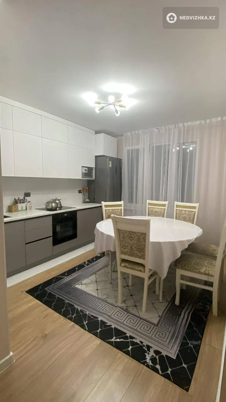 3-комнатная квартира, этаж 5 из 14, 84 м², фотография 2