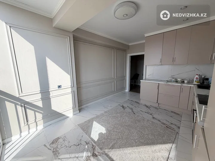 2-комнатная квартира, этаж 10 из 10, 69 м², фотография 3
