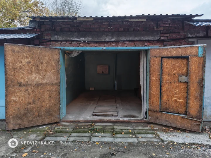 Гараж, 28 м², фотография 2