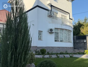 6-комнатный дом, 7 соток, 300 м², миниатюра 4